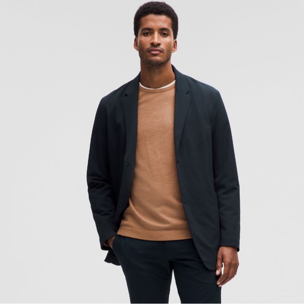 Lululemon Men’s New Venture Blazer in black - Size Large - Like New